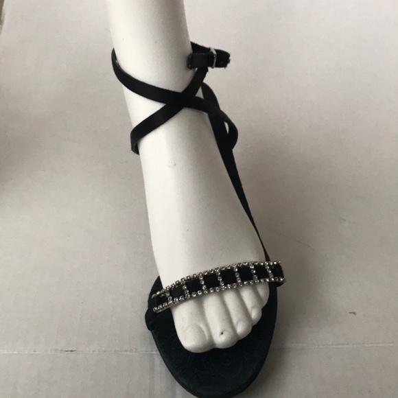 BCBGMAXAZRIA Black Strappy Jeweled Sandals Size 10B NWOB Evening Heels - Picture 4 of 11